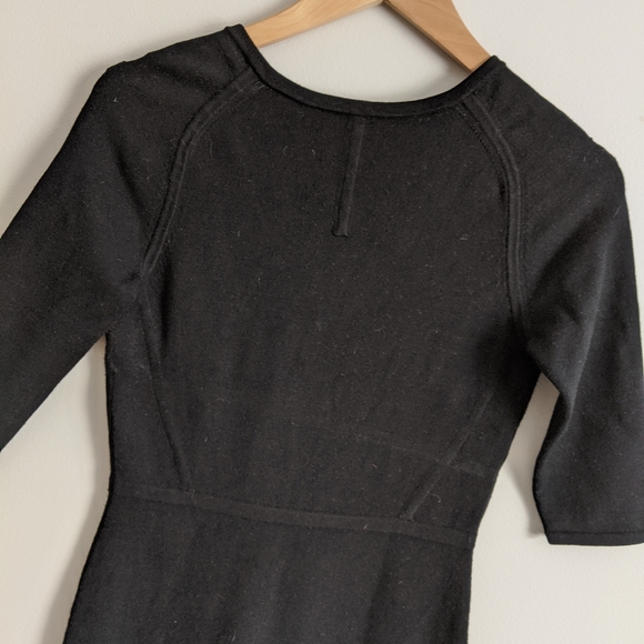 Aritzia Babaton V Neck Long Sleeve Dress - Picture 5 of 5